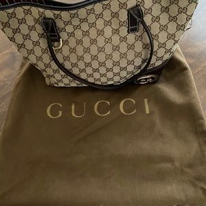 Gucci Shoulder Bag